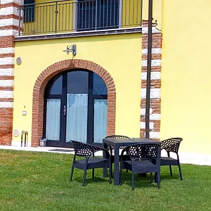https://la-crosona.hotelinveneto.com