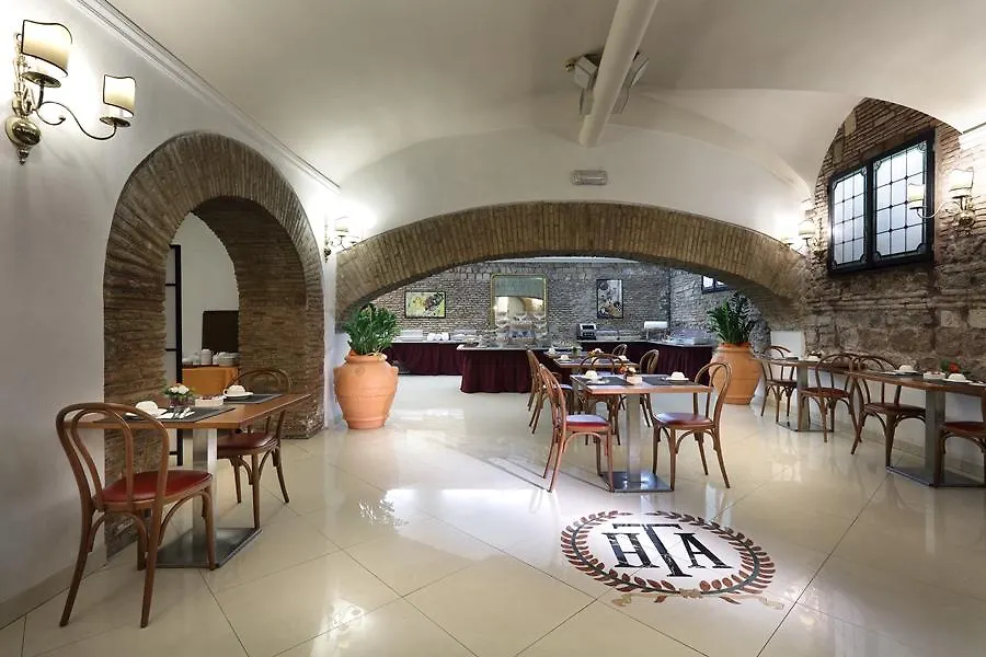 ***  Hotel Della Torre Argentina Rome Italie