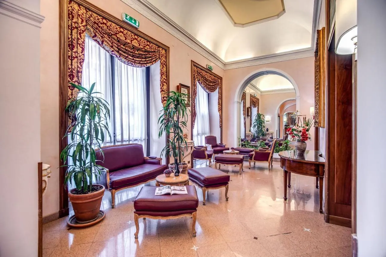 Hotel Della Torre Argentina Rome 3*,