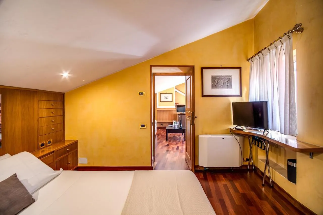 Hotel Della Torre Argentina Rome