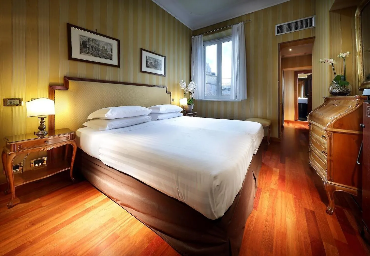 Hotel Della Torre Argentina Rome 3*,