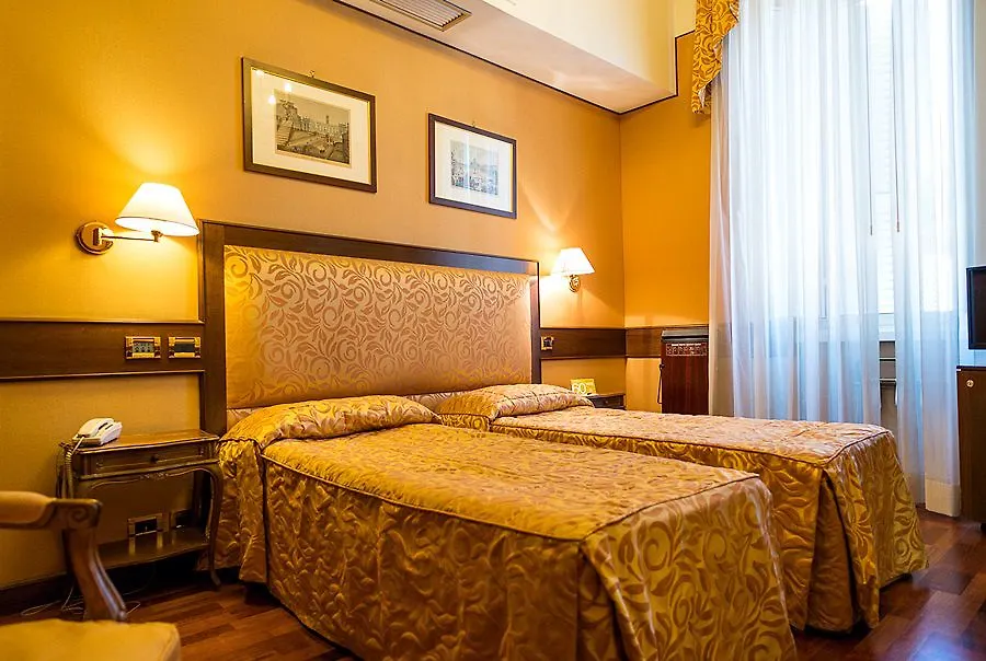 Hotel Della Torre Argentina Rome 3*,  Italie